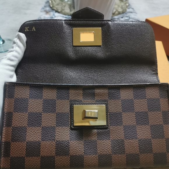 (sold off pm)100% Authentic LV Long Wallet - Picture 8 of 13